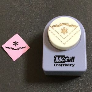 ❄️ McGill Corner Punch - Snowflake Pocket Corner Punch ❄️